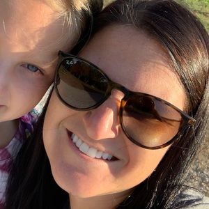 Meet your Posher, Jade